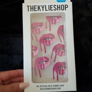 Kylie Jenner iPhone 7+ case